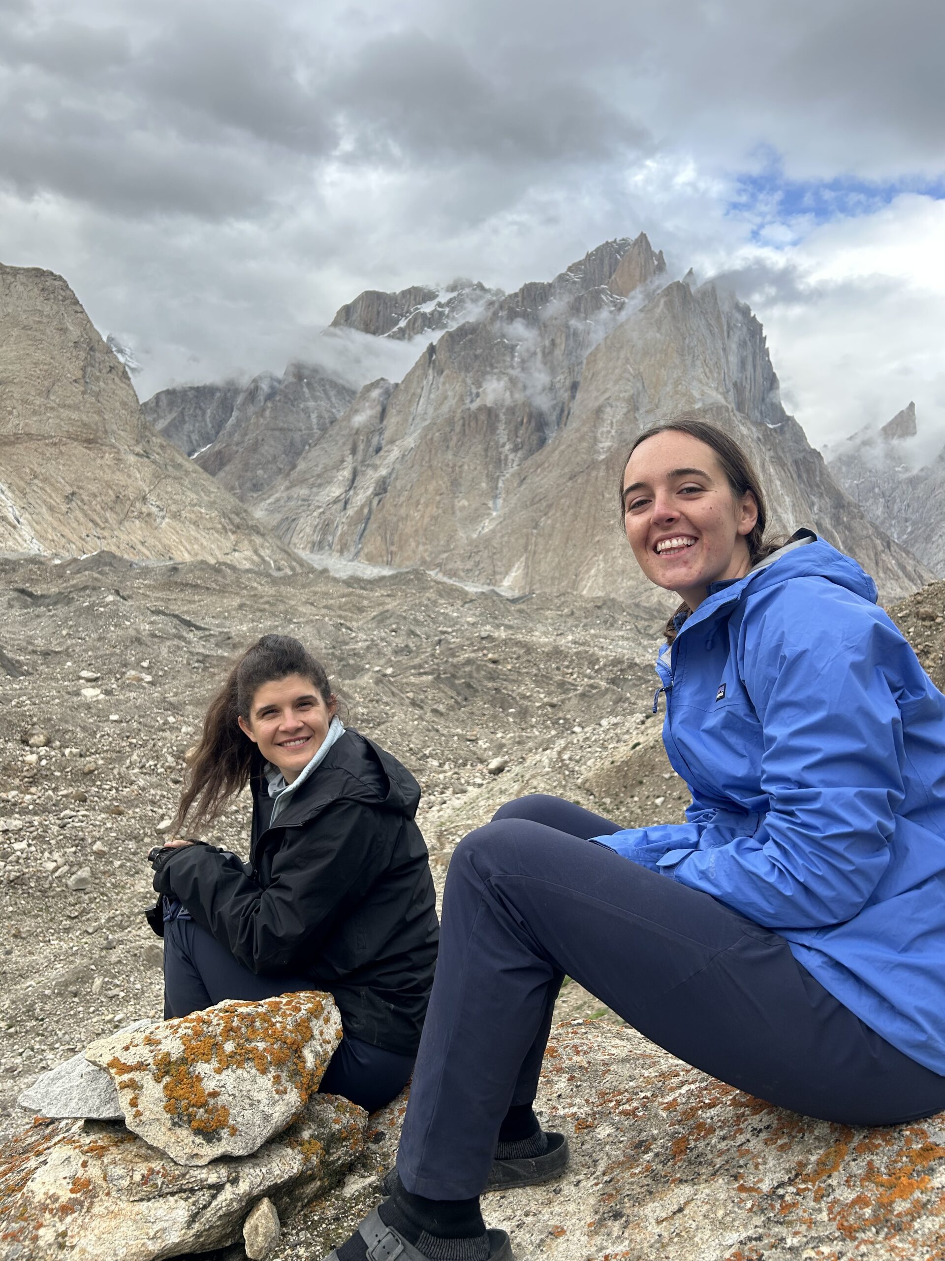 Alice & Charlotte au camp de base du K2 en 2022
