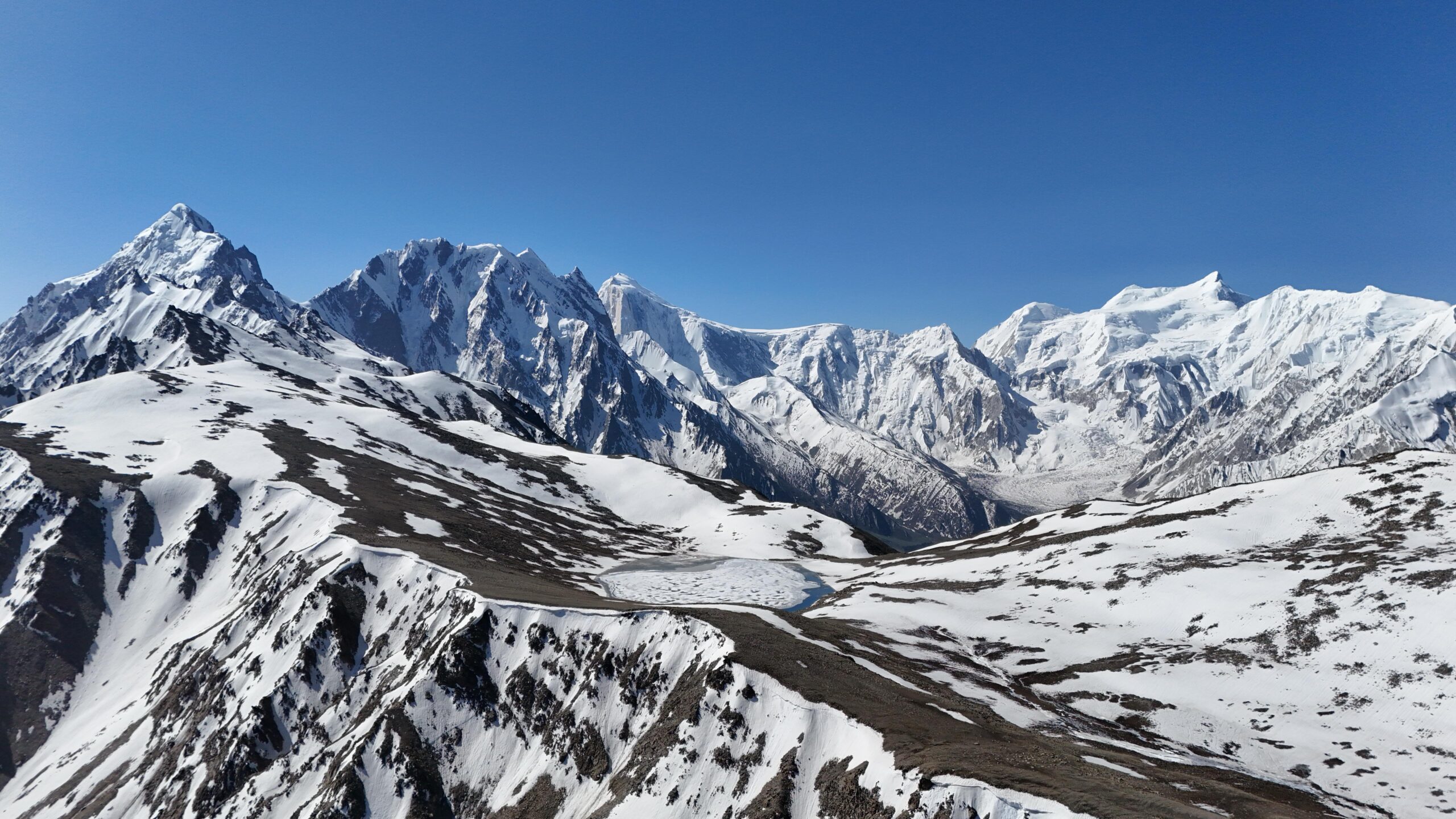 Rush Lake & Hunza Tour