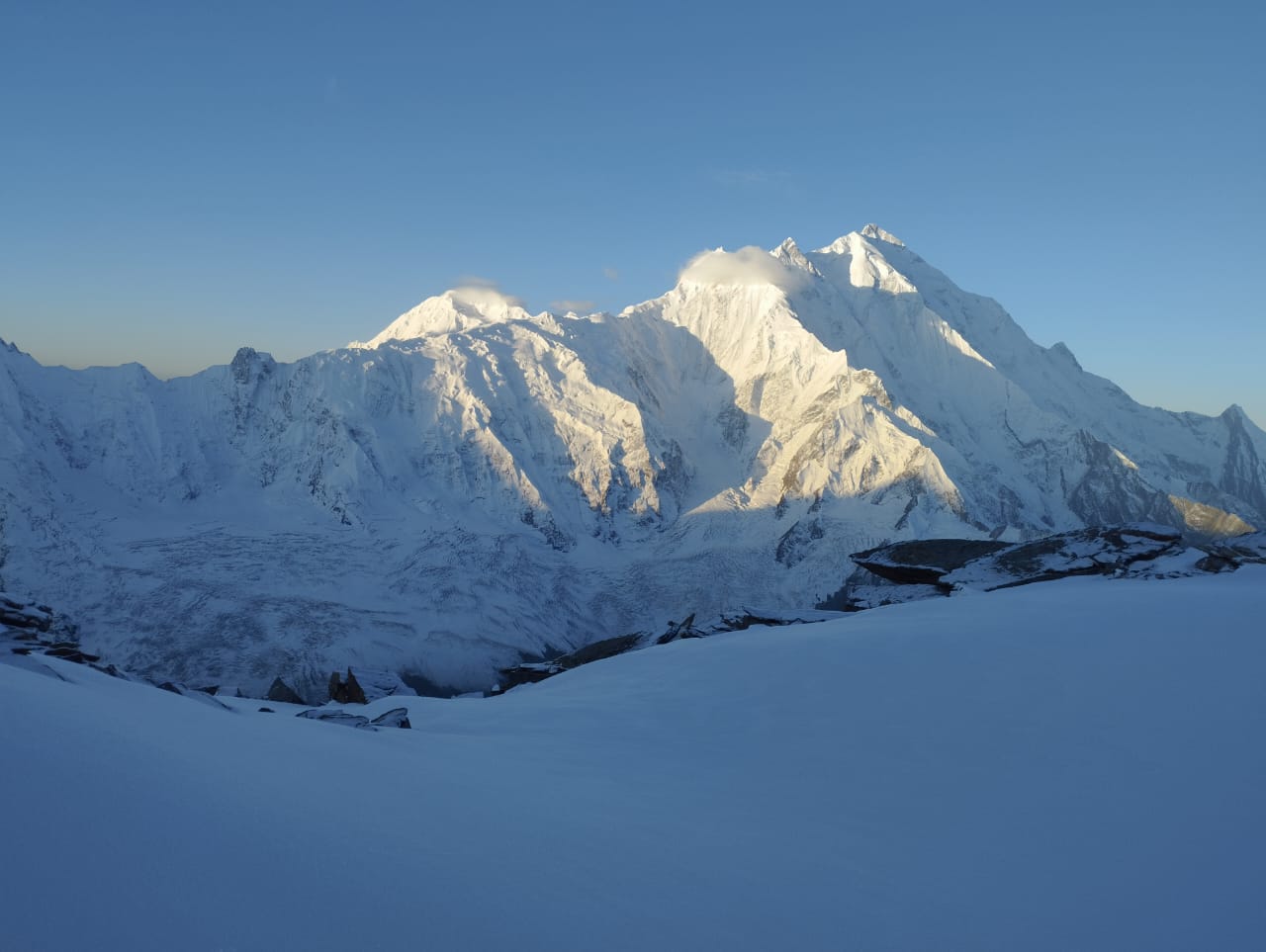 Rakaposhi - Hunza valley par Beyond The Wonderland - agence spécialié dans les treks et les expeditions dans le Nord du Pakistan, sommets, hors des sentiers battus