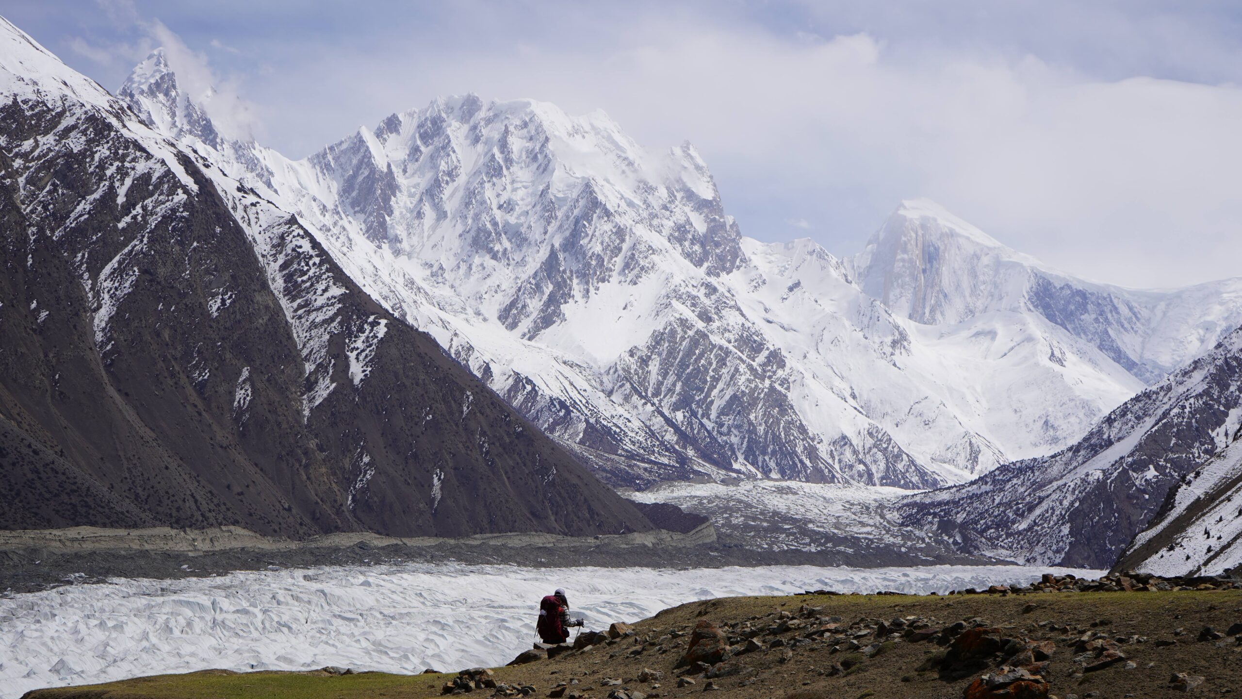 Golden Peak, To go to Rush Lake Trek, Travel agency by Beyond The Wonderland - Découvre le Nord du Pakistan - Spantik sommet 7000m