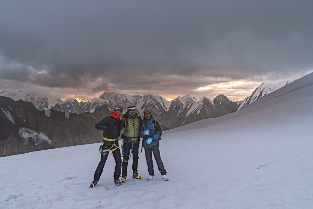 le col du Gondogoro La - Gondogoro La Pass in the Karakoram - Trekking with Beyond The Wonderland